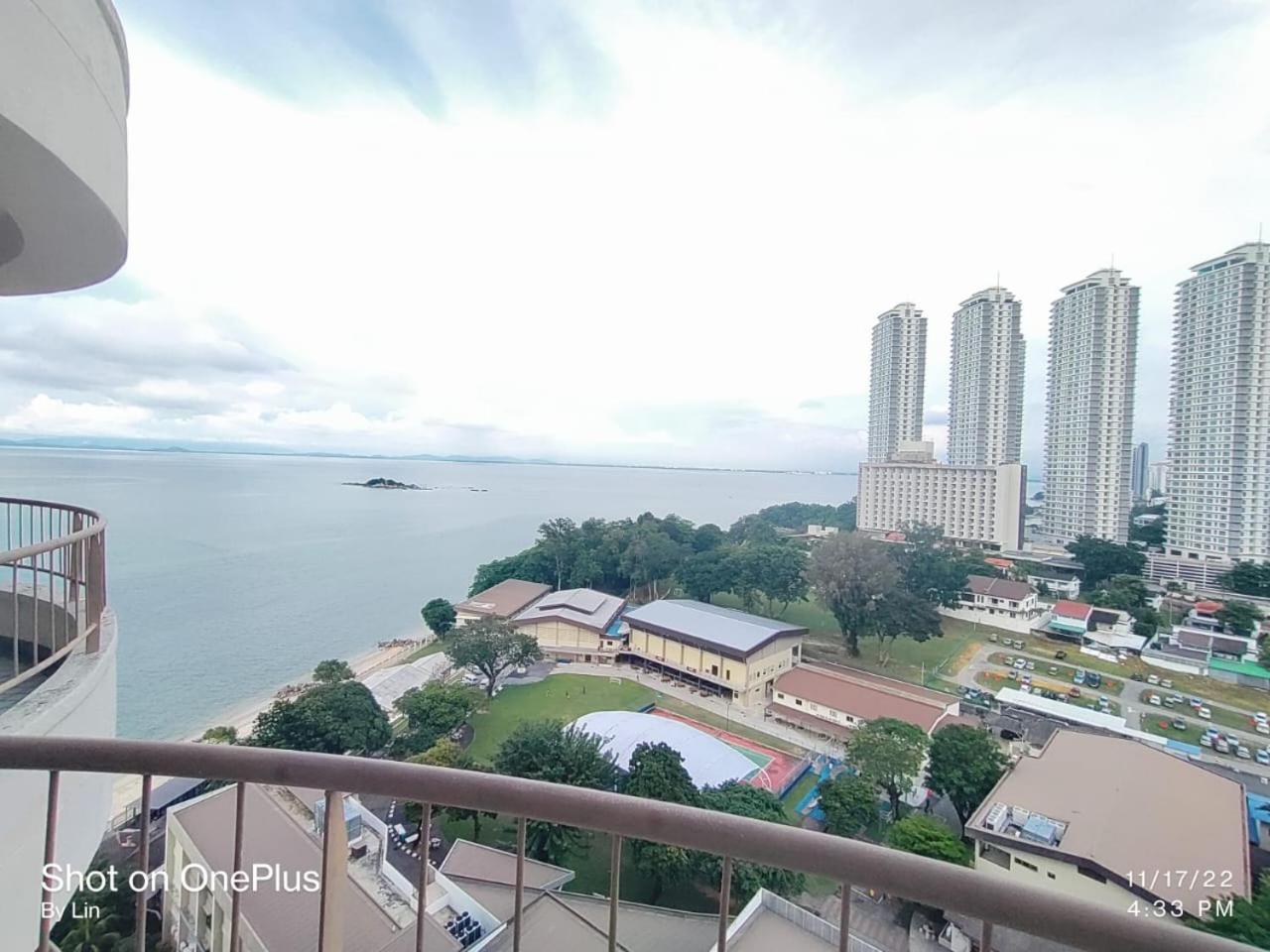 17 Jazz Sweet Beachfront Resort Tanjung Bungah  Exteriör bild