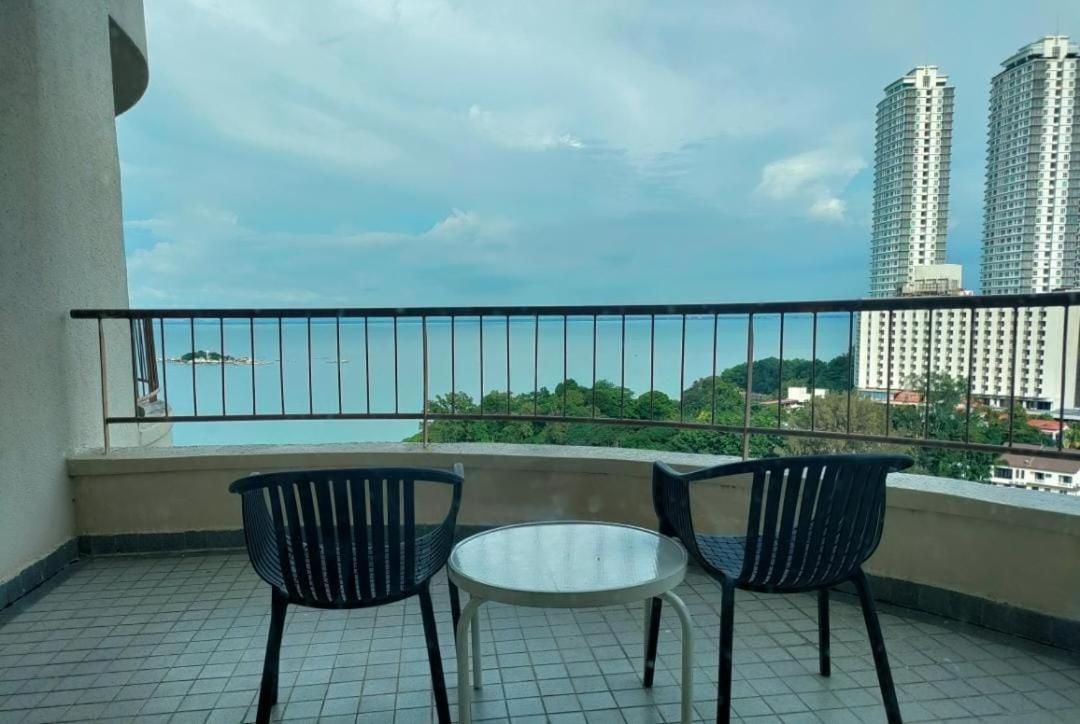 17 Jazz Sweet Beachfront Resort Tanjung Bungah  Exteriör bild